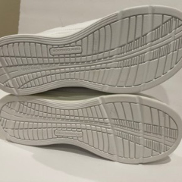 **SOLd** New Balance 577 Low Top Walking Shoe - Picture 6 of 7